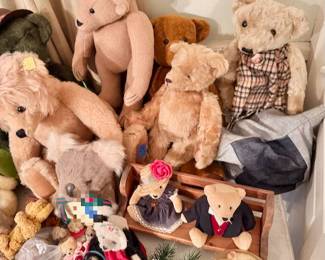 BEAR COLLECTION