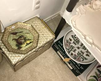Items Located In Dining Room