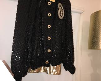 Items Located In 1st Bedroom (MASTER)