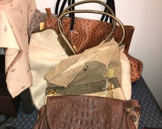 Creve Coeur Estate Sale Preview Photo