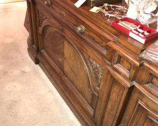 Items Located In Dining Room