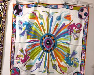 Items Located In 1st Bedroom (MASTER)