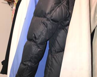 Items Located In 1st Bedroom (MASTER) Walk In Closet