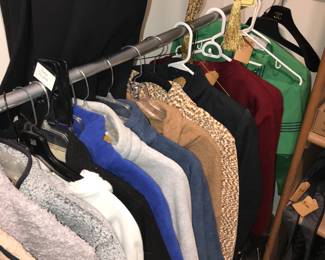 Items Located In 1st Bedroom (MASTER) Walk In Closet