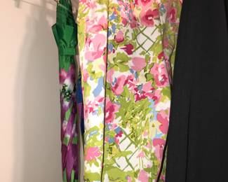 Items Located In 1st Bedroom (MASTER) Walk In Closet