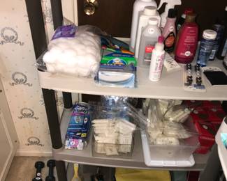 Items Located In 1st Bedroom (MASTER) Bathroom