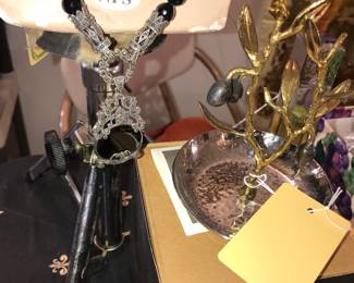 Items Located In 1st Bedroom (MASTER)