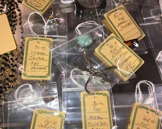 Items Located In 1st Bedroom (MASTER)