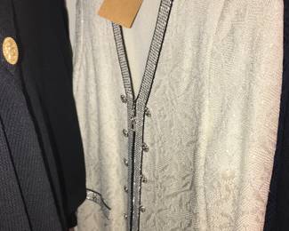 Items Located In 1st Bedroom (MASTER)