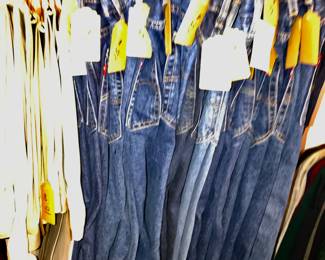 Items Located In 2nd Bedroom (OFFICE)