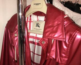 Items Located In 1st Bedroom (MASTER)