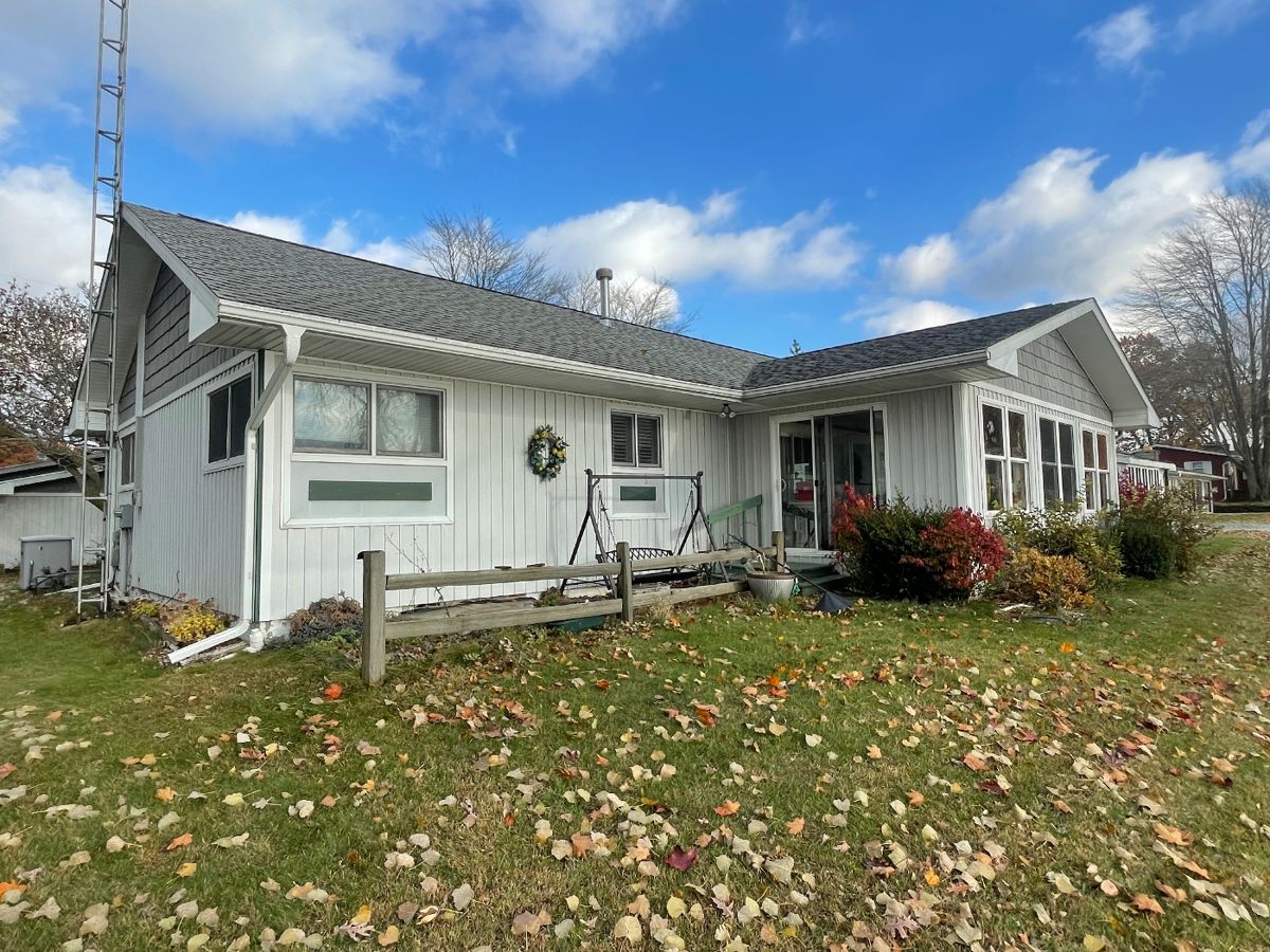 Charming vintage estate