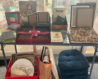 Scrapbooks, photo albums, cushions ext.