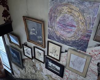 gallery walls of artwork