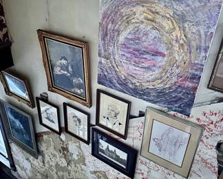 lots of art and frames!
