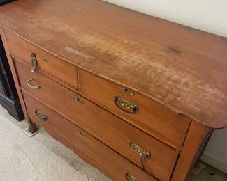 Antique dresser $95