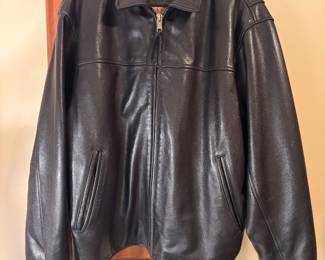 MENS LARGE BLACK LEATHER JACKET BY MARC NEW YORK