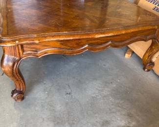 COCTAIL TABLE WITH SURFACE DAMAGE