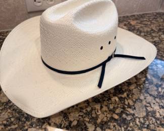 BAILEY 4X BEAVER  SIZE 7.5