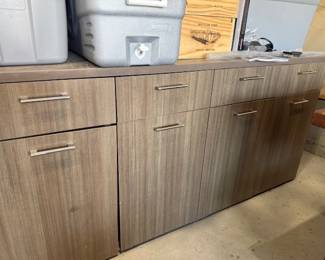 COMMERIAL OFFICE FURNITURE LAMINATE CREDENZA.  ONE PIECE VERY HEABY $3,000 NEW