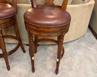 MISSING PIECE FOUND AND IS A CLEAN REPAIR