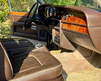 Call to inquire for pricing of this amazing 1985 Silver Spur Rolls Royce!!!  Mileage 44023