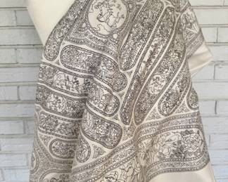 $400- Hermes “Qalamdan” silk scarf. Brand new with tags! - 35x35
