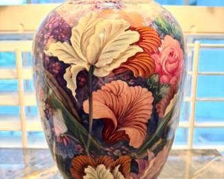 ($300 each- vintage Frederick Cooper pink lotus Chinoiserie table lamp- 2 available- 32”) 