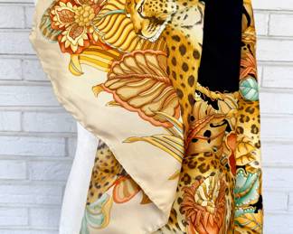 $150 - Salvatore Ferragamo scarf “Leopard in the Garden” - 35 x 35 
