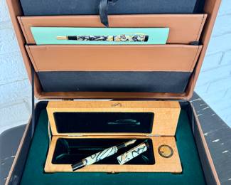 $850 - Leather Presentation case for Parker Duofold Norman Rockwell Limited Edition Fountain Pen - #0433/3500