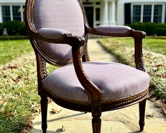 $400 - Louis XVI sale armchair - 25.5x42x23