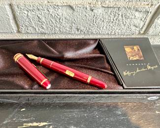 $300 - MontBlanc Meisterstuck Burgundy 4810 14k Fountain Pen