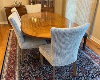 DREXEL Accolade II Dining Room Table