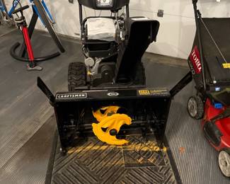CRAFTSMAN 28" Pro Series Snowblower
