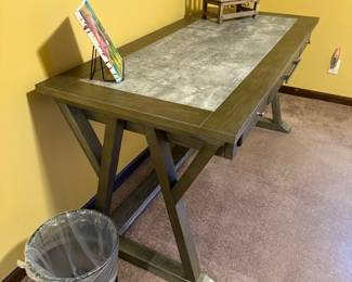 ASHLEY FURNITURE Luxenford Home Office Desk