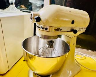 KITCHEN AID MIXER