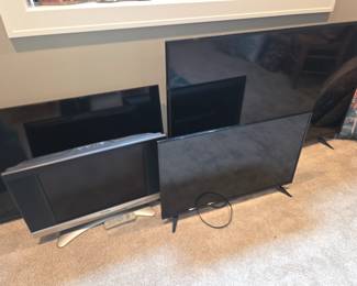 Lots of tv’s 