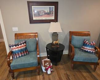 Pair of great chairs Vintage Ethan Allen 