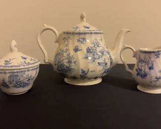 Churchill Tea Set