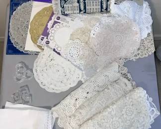 Springthemed Tablecloths, Runners, Placemats Napkins