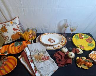 Mystery Lot Of Thanksgiving Kitchen Decor