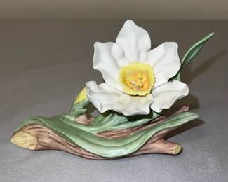 Lenox Sunny Daffodil Figurine