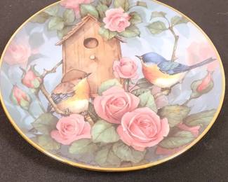 Royal Doulton Settling In Limited Edition Fine Bone China Collectors Plate by Artist Carolyn Shor