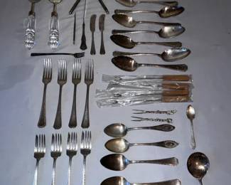 Mixed Pattern Utensils Knives, Spoons, Forks More