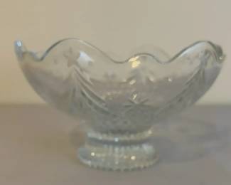 Clear Glass Bowl with Christmas Tree Pattern