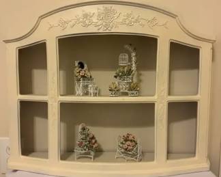 Wall Shelve With Decor