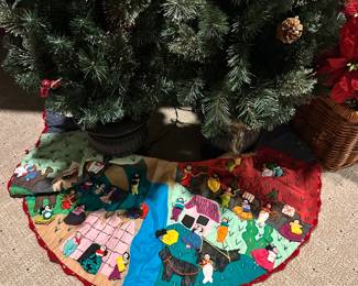 Beautiful handmade tree skirt