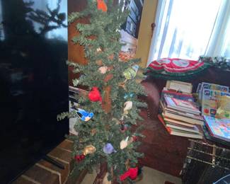 Tree comes with all birds