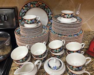 Dinnerware Sets