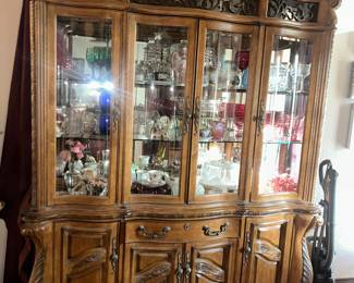 Aico By Michael Amini Eden Paradisio China Cabinet
Items not for sale inside of cabinet 